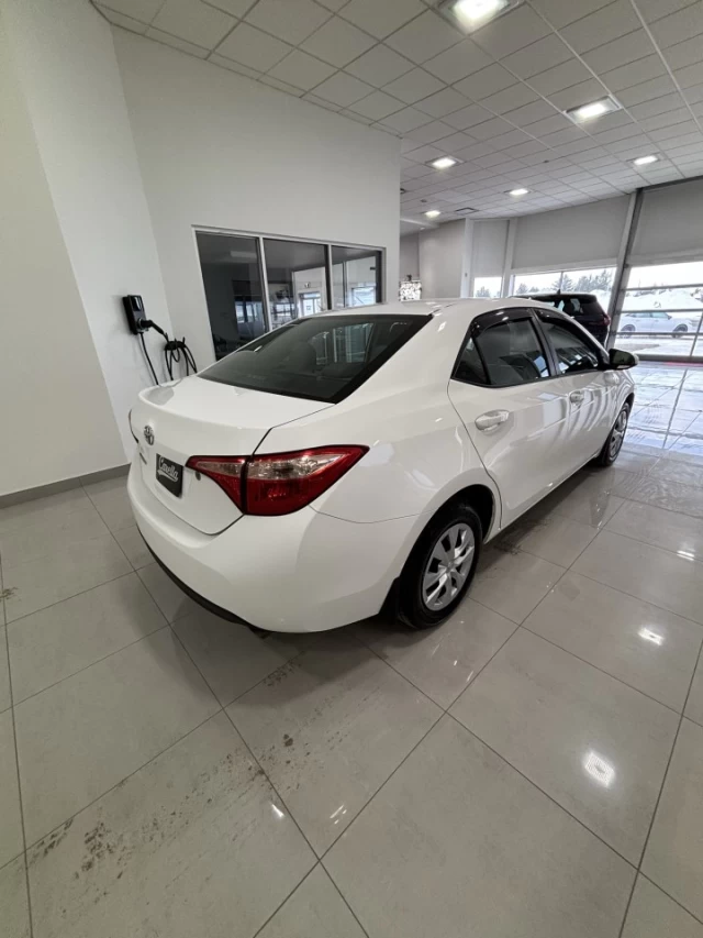 Toyota Corolla CE 2018
