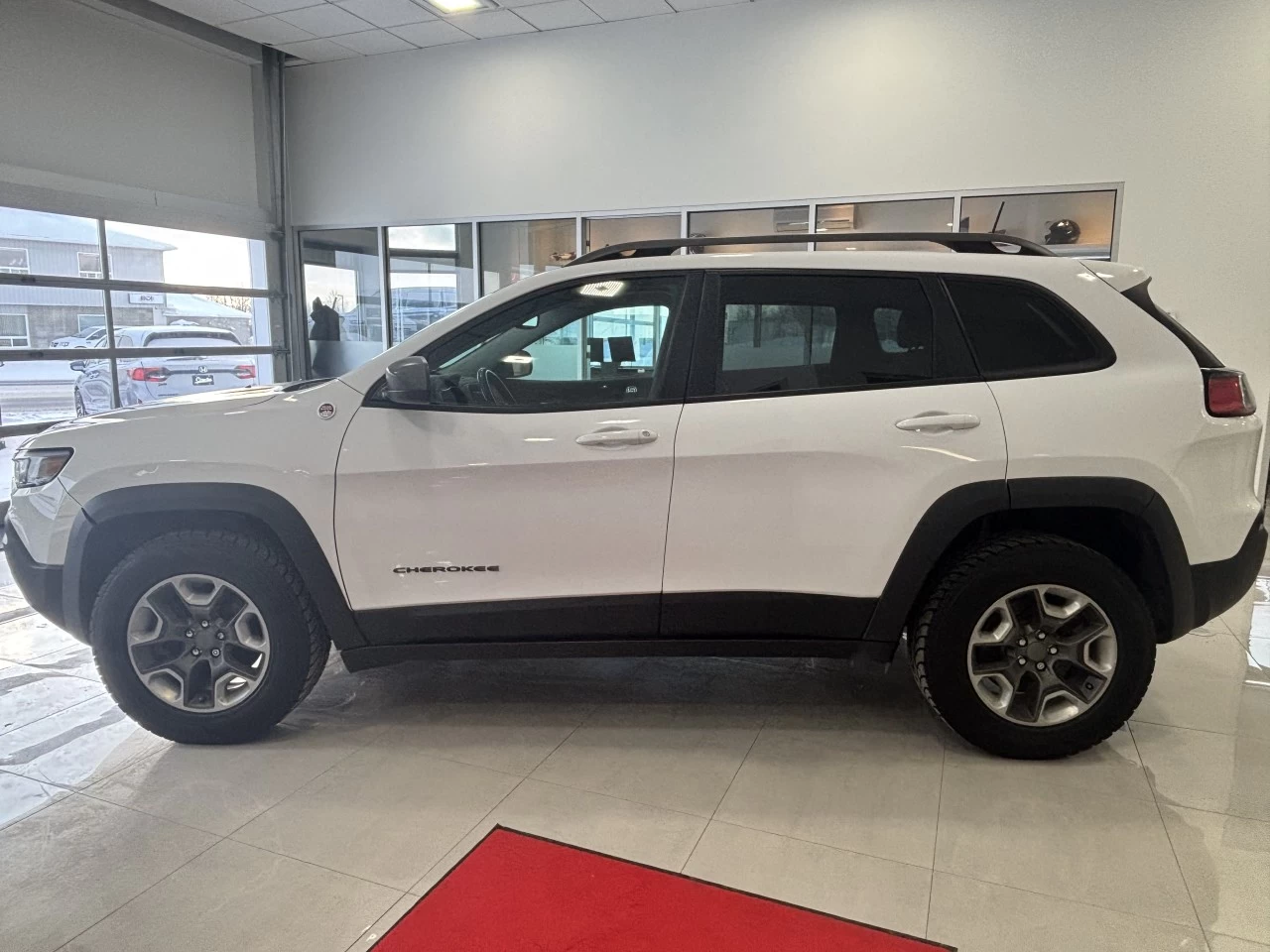2019 Jeep Cherokee Trailhawk Main Image