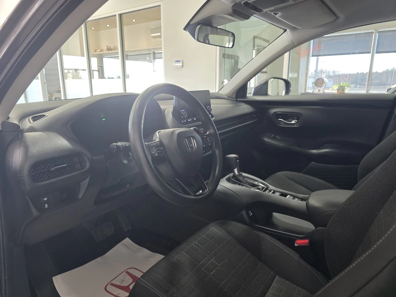 2023 Honda HR-V LX Main Image