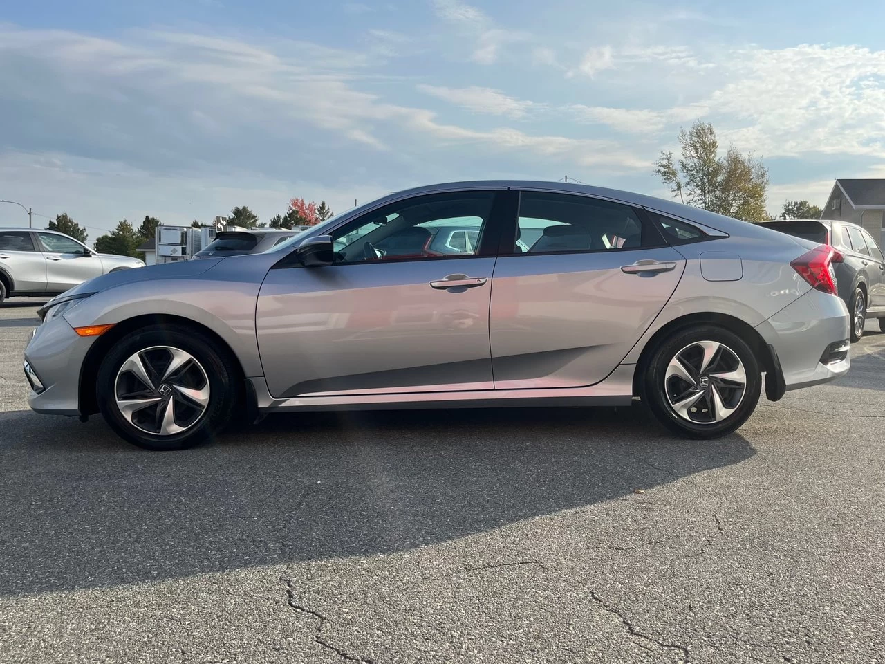 2021 Honda Civic Sedan LX Image principale
