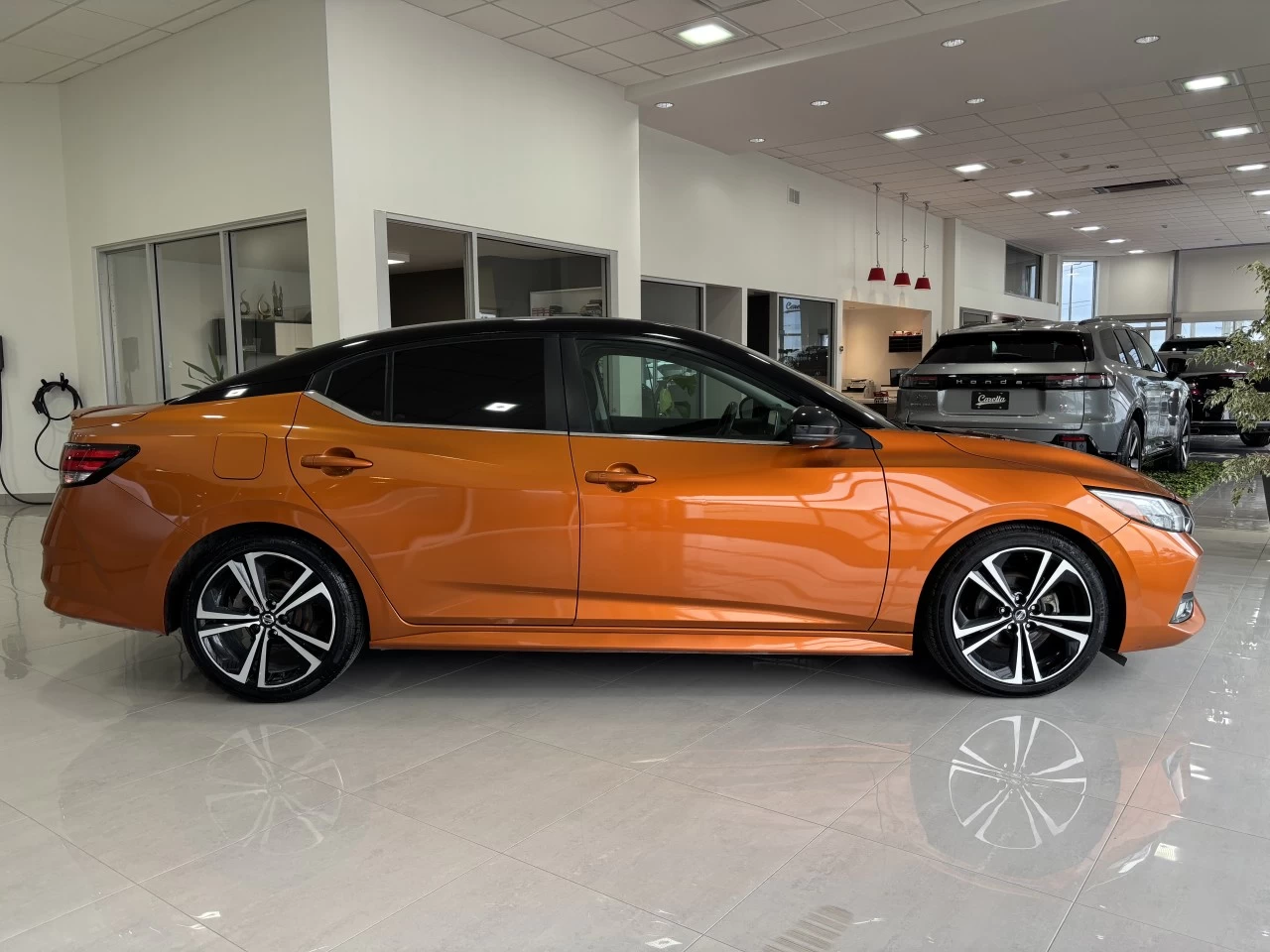 2020 Nissan Sentra SR Image principale