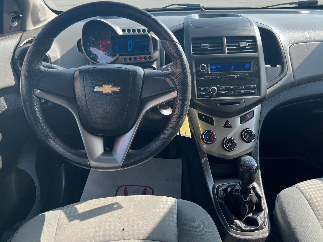 2012 Chevrolet Sonic LS Image principale