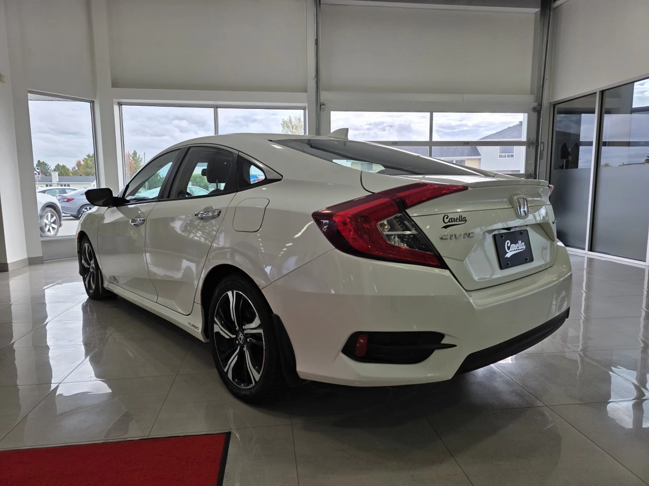 2017 Honda Civic Berline Touring Main Image