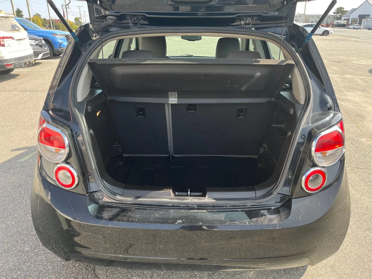 2012 Chevrolet Sonic LS Image principale