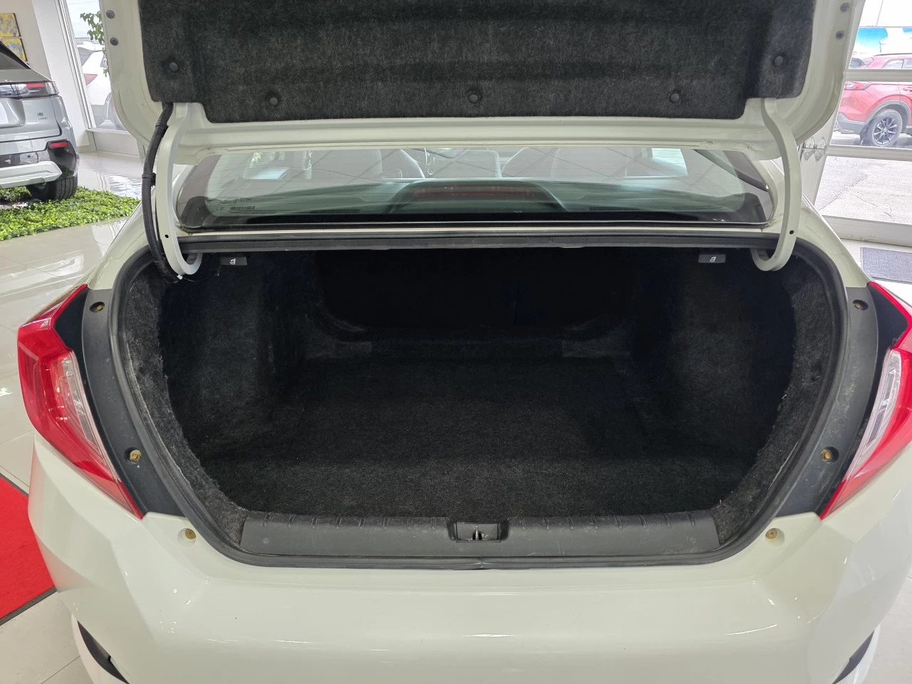 2017 Honda Civic Berline Touring Main Image
