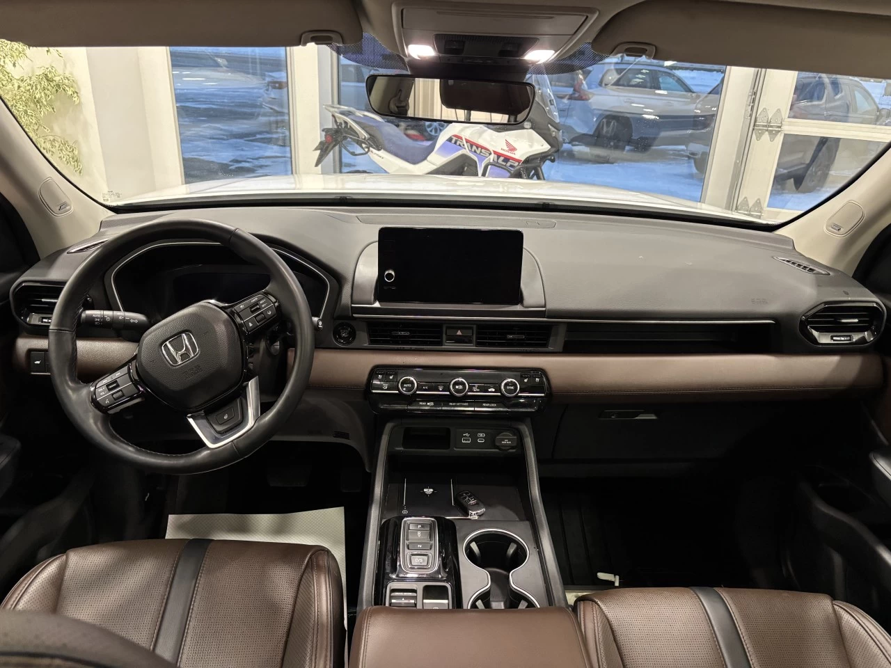 2025 Honda Pilot Touring Main Image