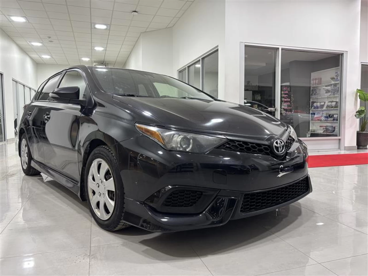 2017 Toyota Corolla iM 4dr HB Main Image
