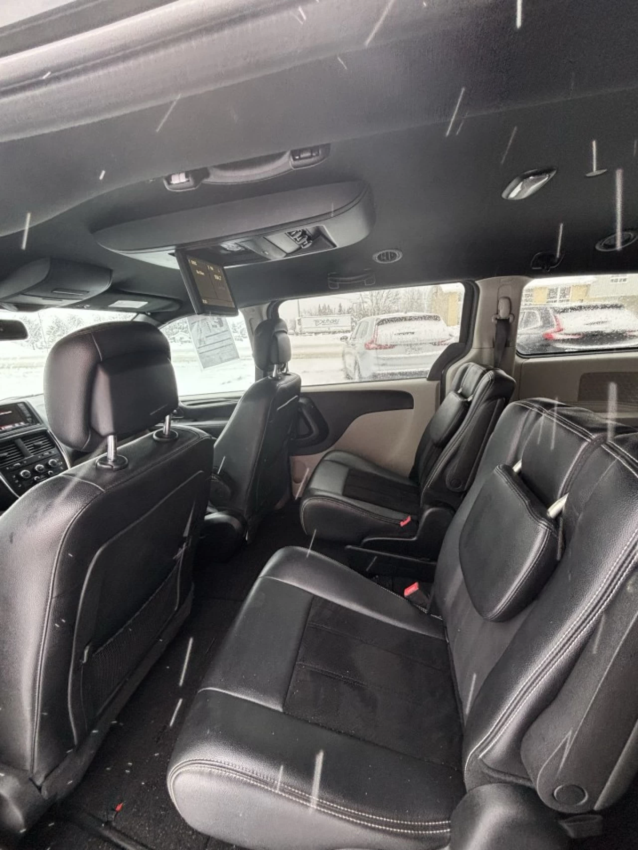 2018 Dodge Caravan SXT Premium Plus Image principale
