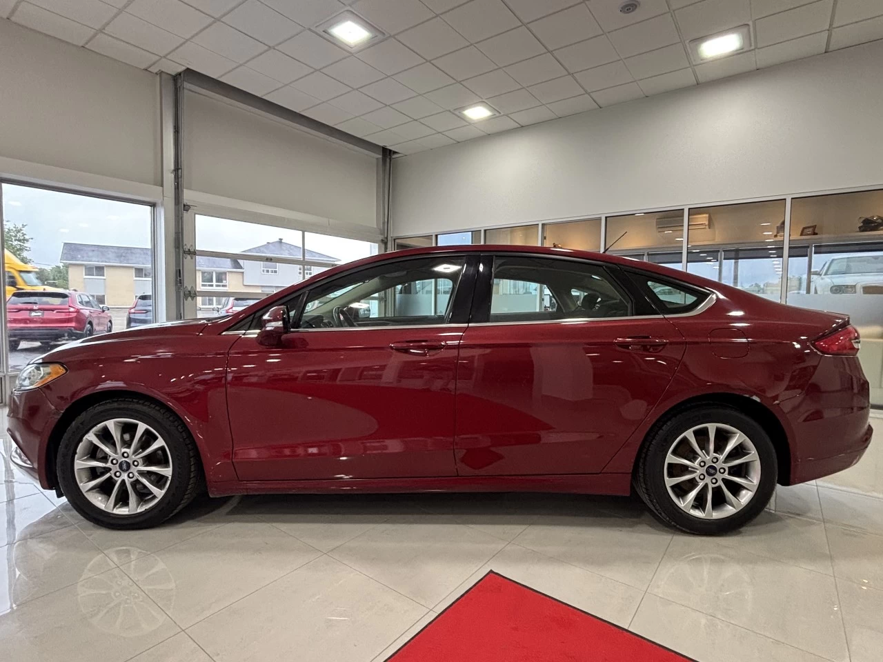 2017 Ford Fusion SE Image principale