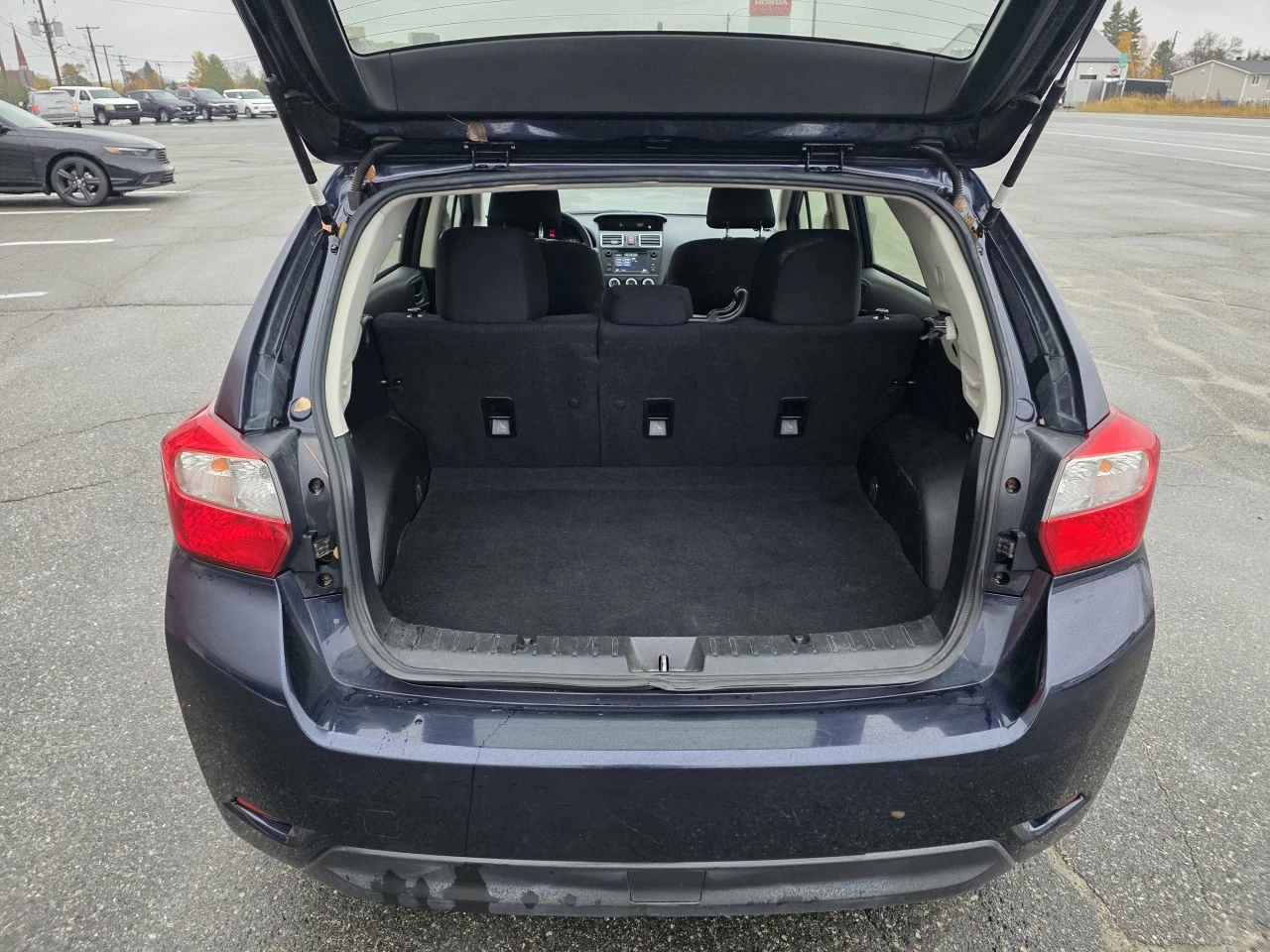 2015 Subaru Impreza 2.0i Main Image