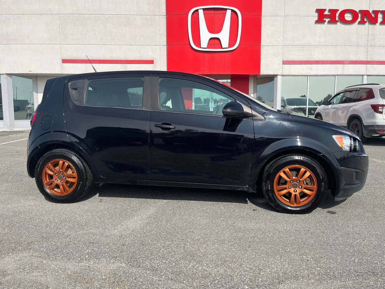 2012 Chevrolet Sonic LS Image principale
