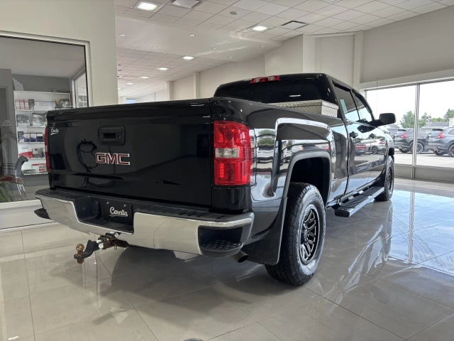 GMC Sierra 1500 4WD Crew Cab 2018