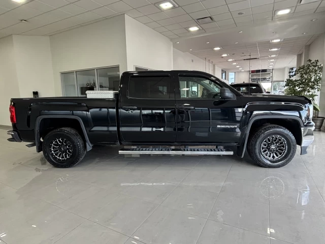 GMC Sierra 1500 4WD Crew Cab 2018