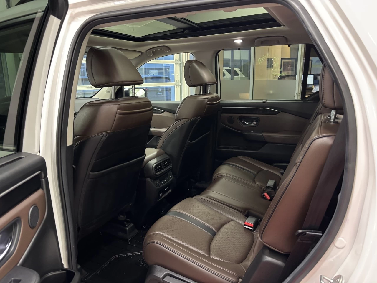 2025 Honda Pilot Touring Main Image