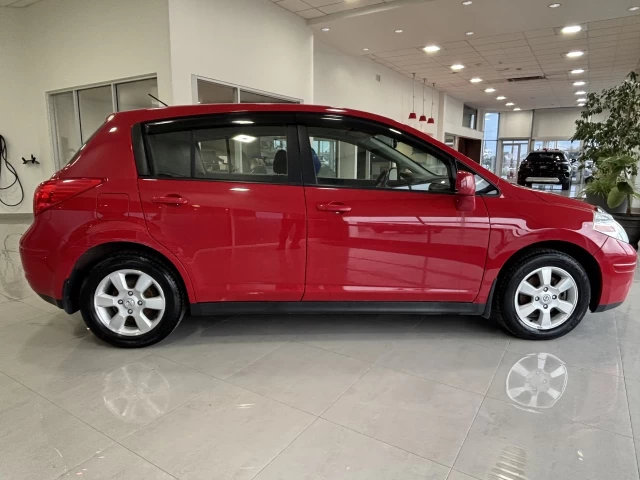 Nissan Versa 1.8 2012