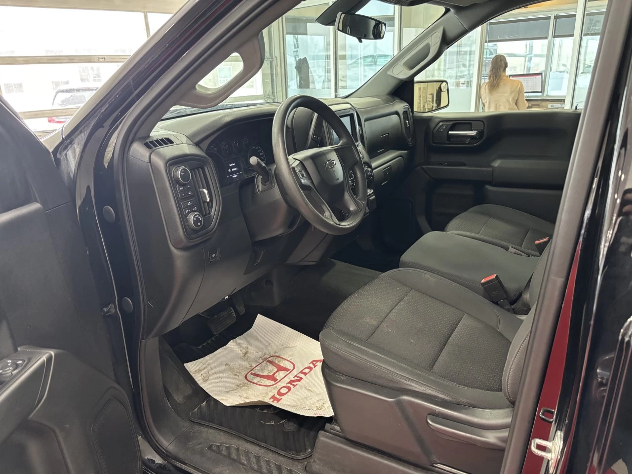 2021 Chevrolet Silverado 1500 Custom Main Image