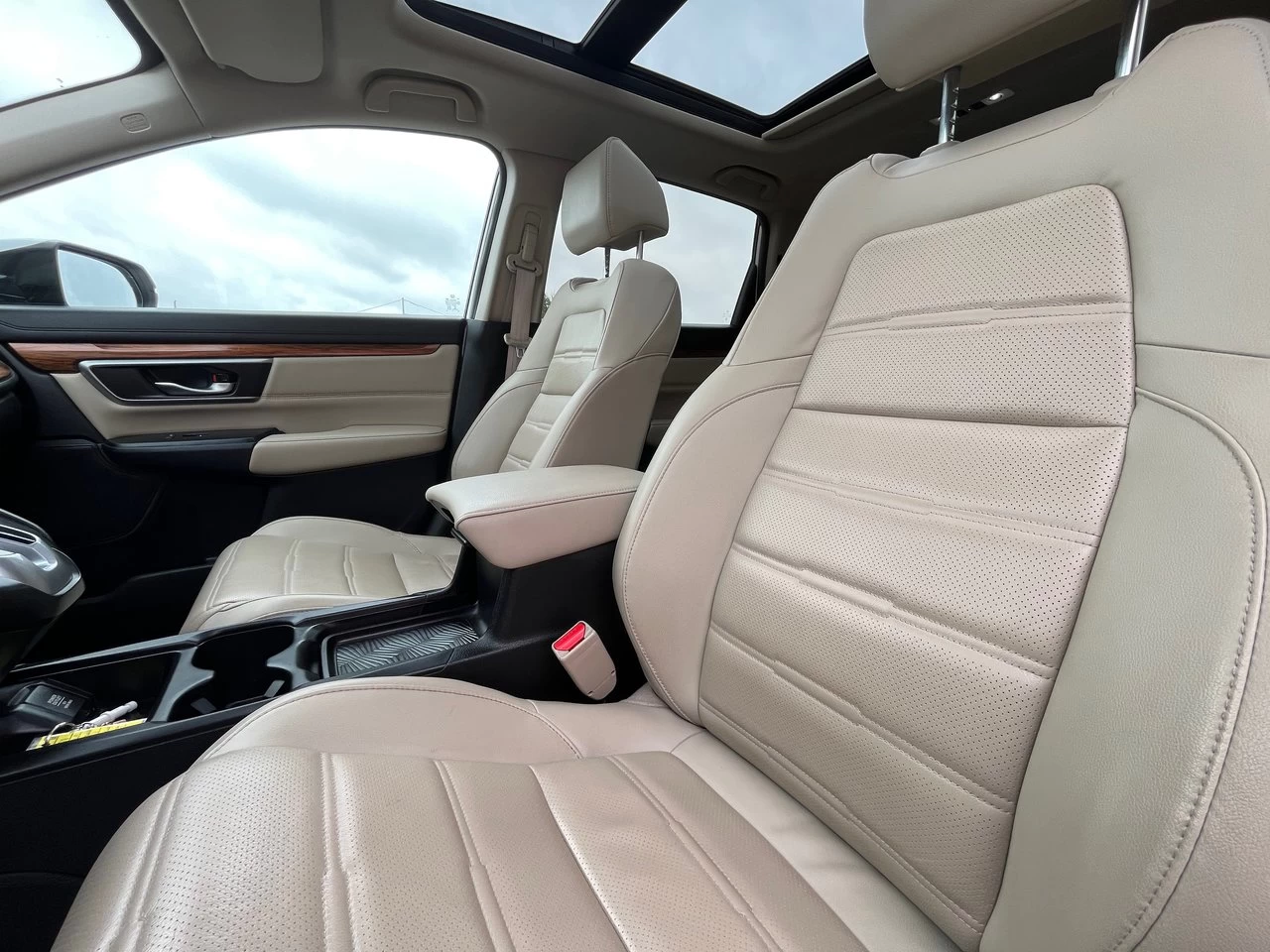 2019 Honda CR-V Touring Main Image