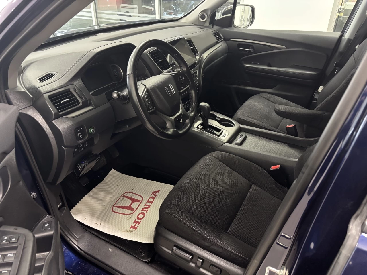 2020 Honda Pilot EX Main Image