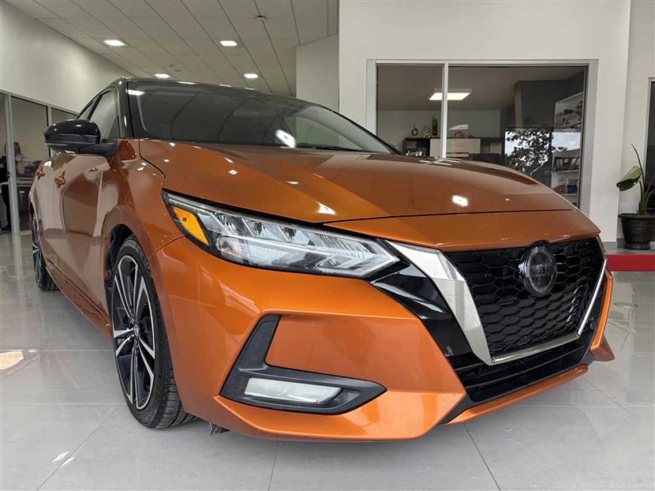 2020 Nissan Sentra SR Image principale