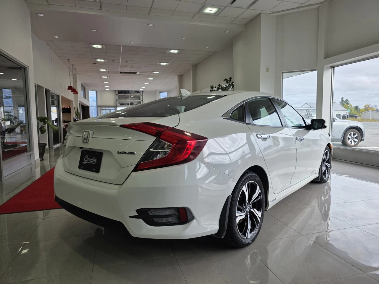 2017 Honda Civic Berline Touring Main Image