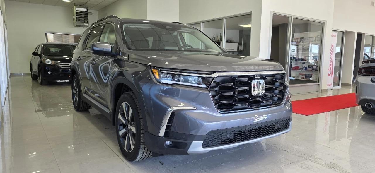 2025 Honda Pilot Touring Main Image