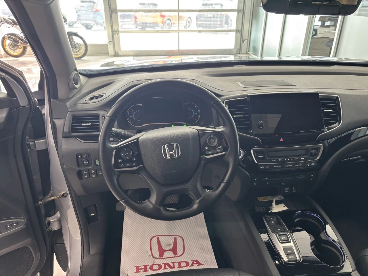 2019 Honda Pilot Touring 7-Passenger Main Image