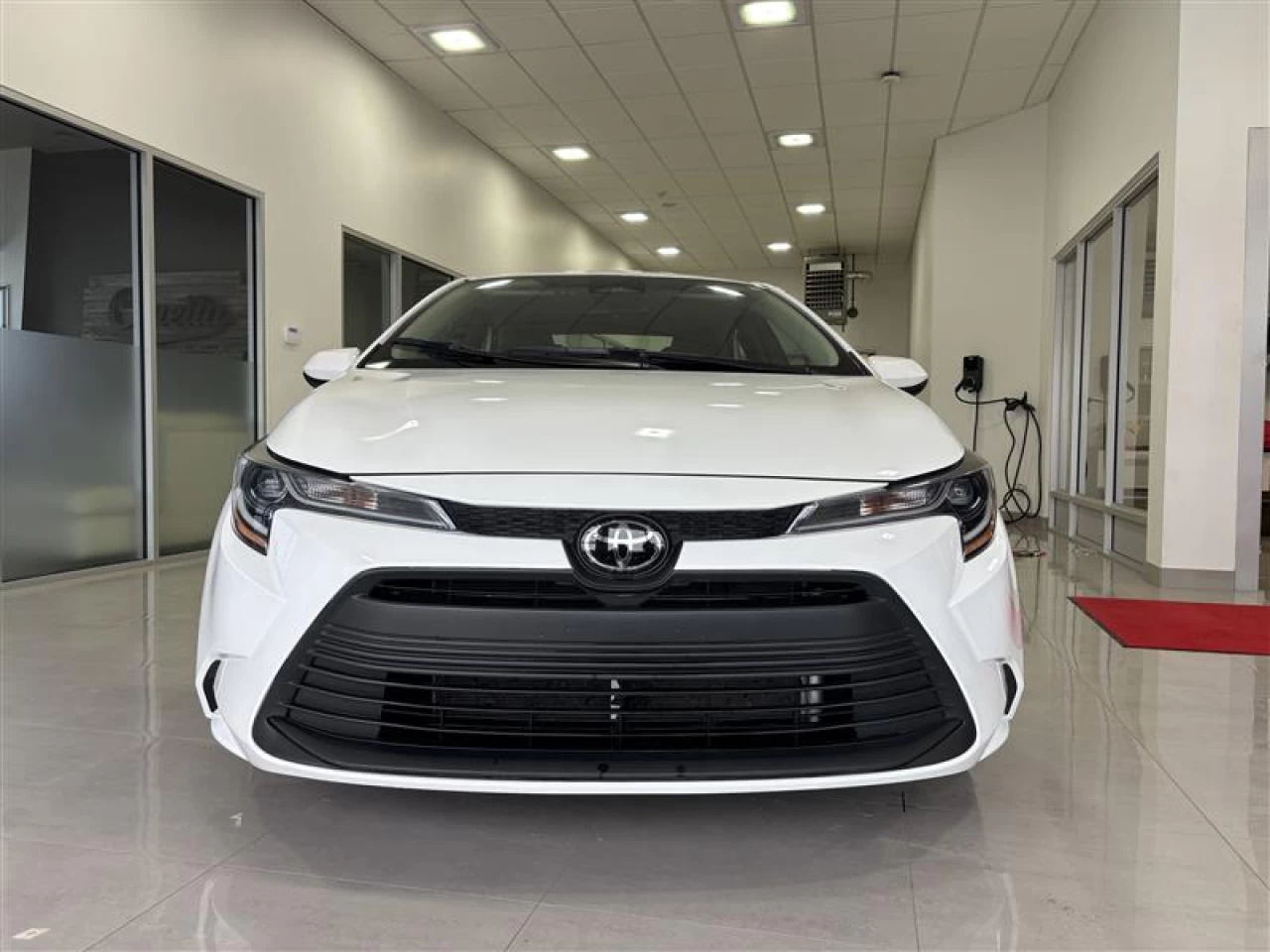 2024 Toyota Corolla L/LE Image principale