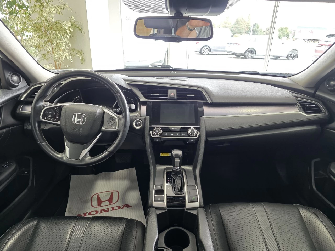 2017 Honda Civic Berline Touring Main Image