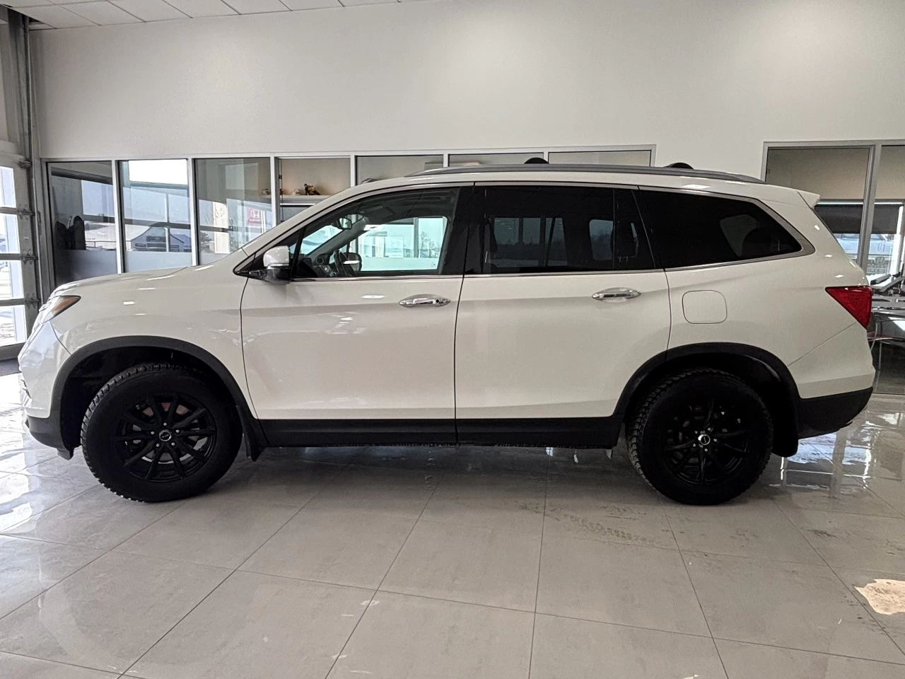 2016 Honda Pilot Touring Main Image