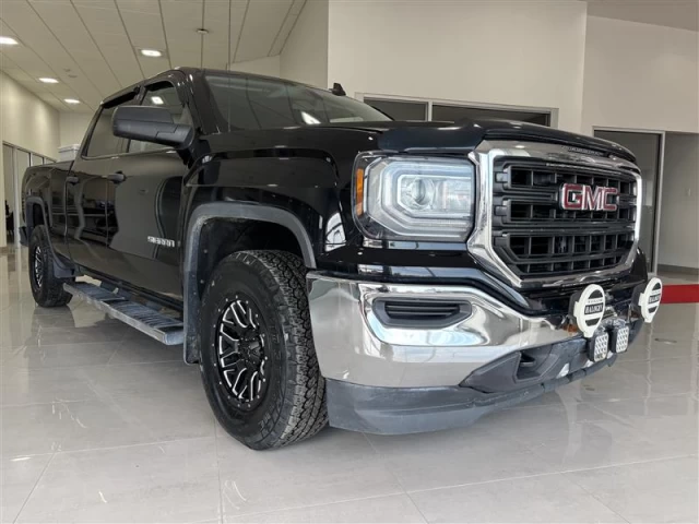 GMC Sierra 1500 4WD Crew Cab 2018