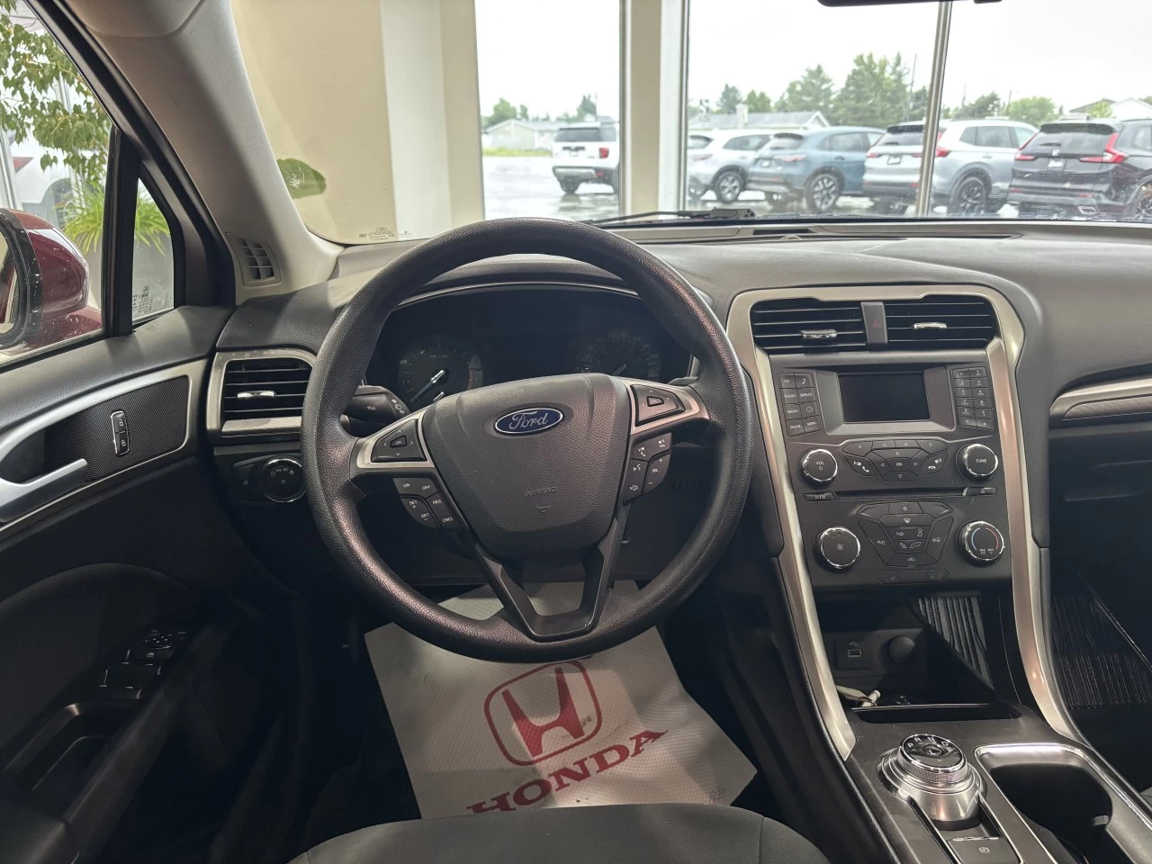 2017 Ford Fusion SE Image principale