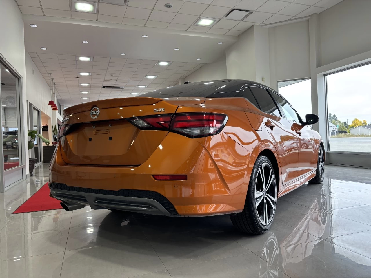 2020 Nissan Sentra SR Image principale