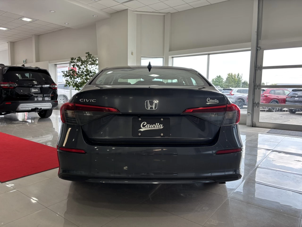2022 Honda Civic LX Main Image