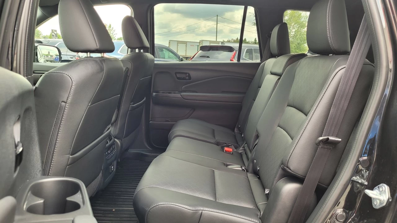 2022 Honda Passport Touring Main Image