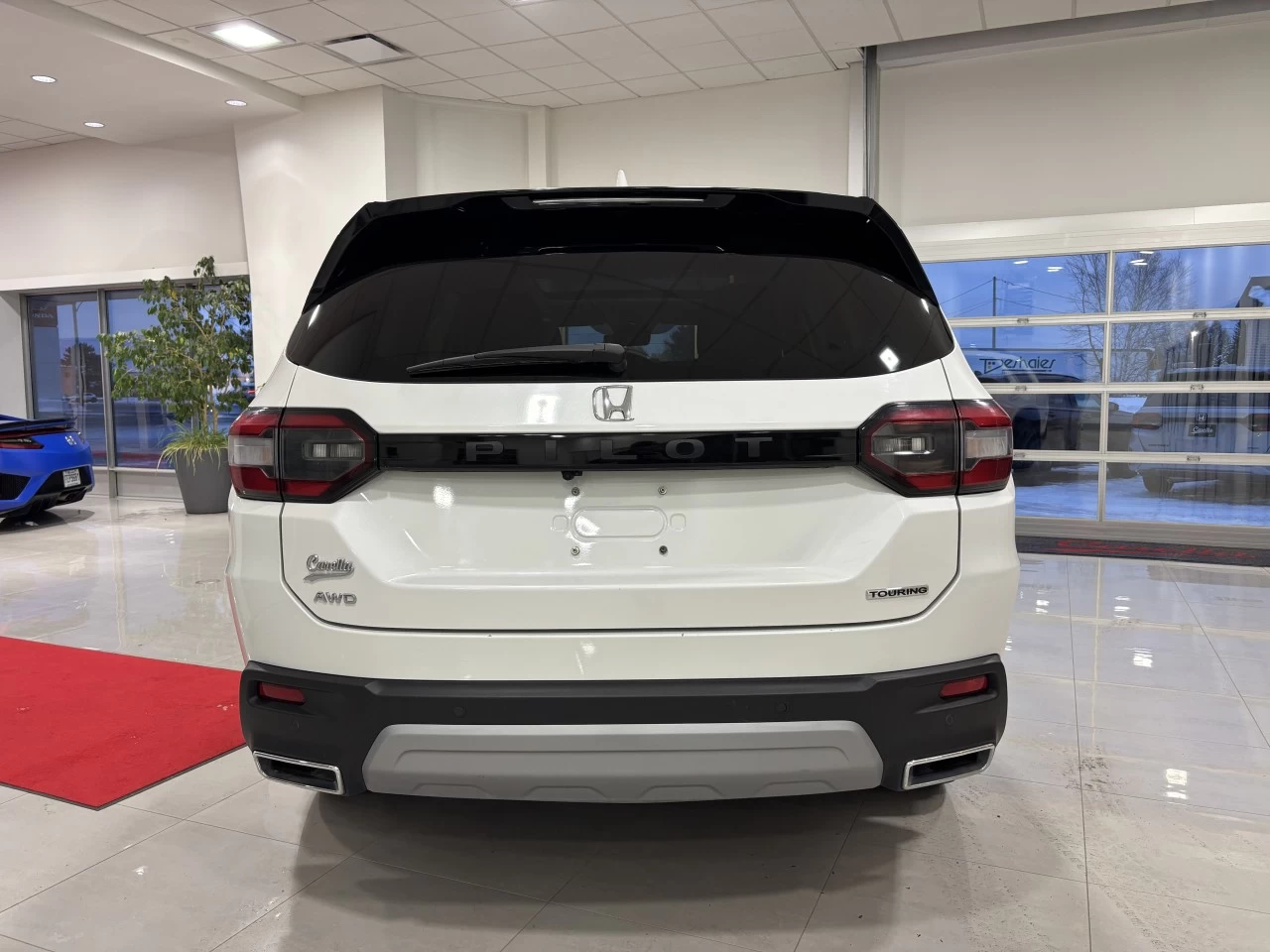 2025 Honda Pilot Touring Main Image