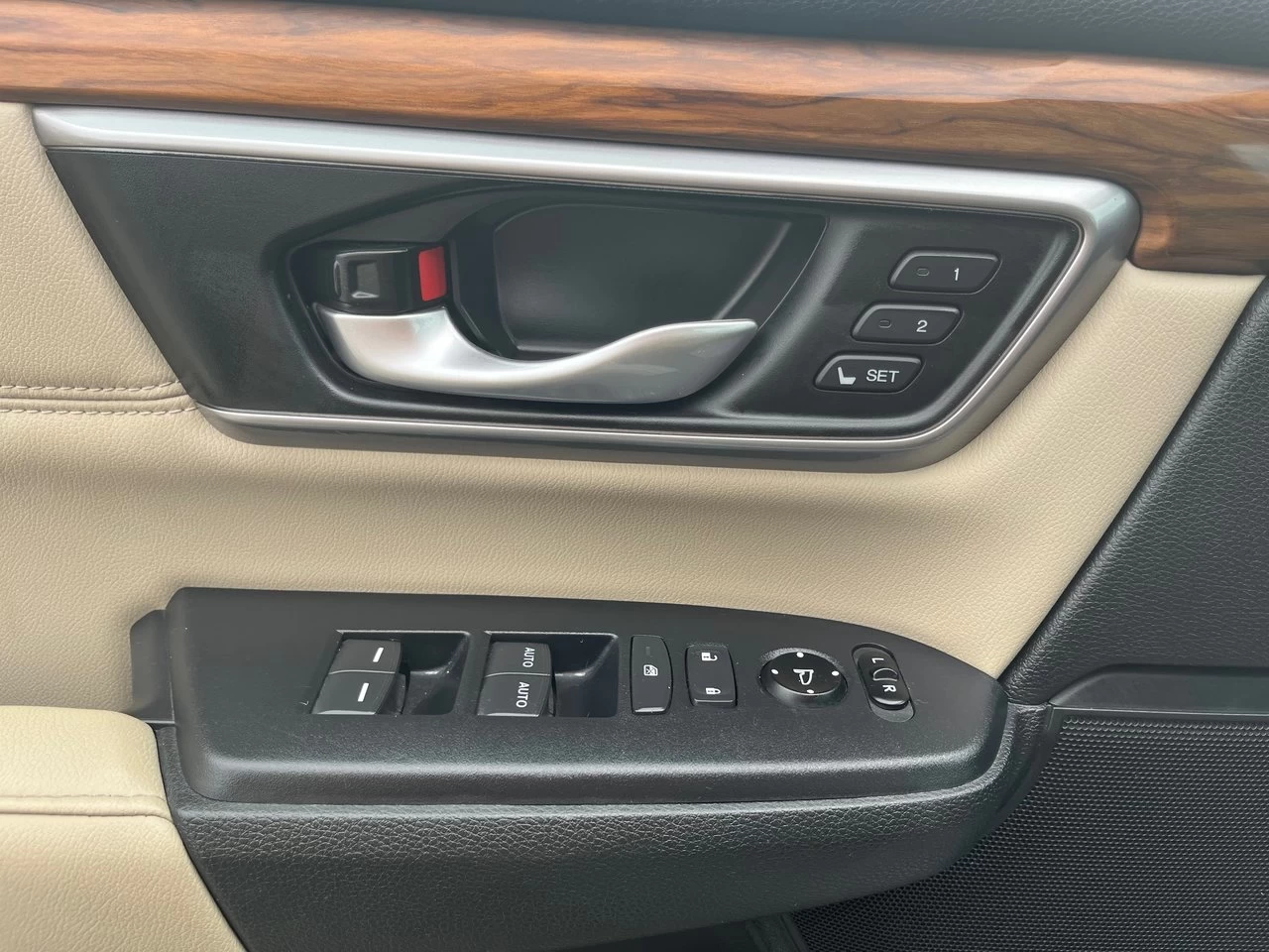 2019 Honda CR-V Touring Main Image