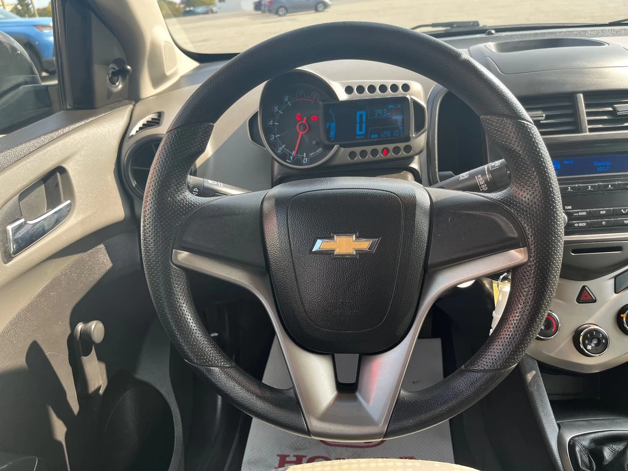 2012 Chevrolet Sonic LS Image principale