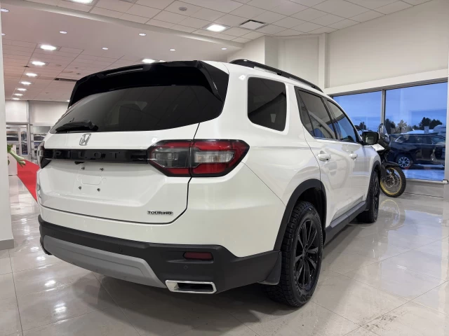 Honda Pilot Touring 2025