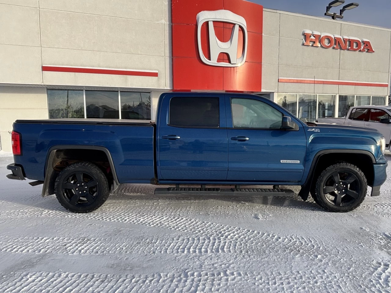 2018 GMC 1500 Series SLE Image principale