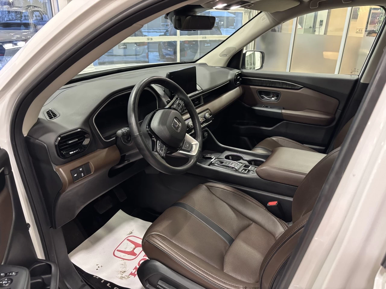 2025 Honda Pilot Touring Main Image