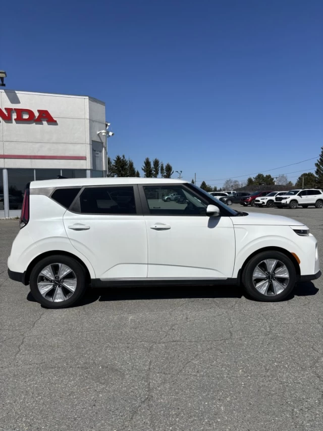 Kia Soul EV  2023