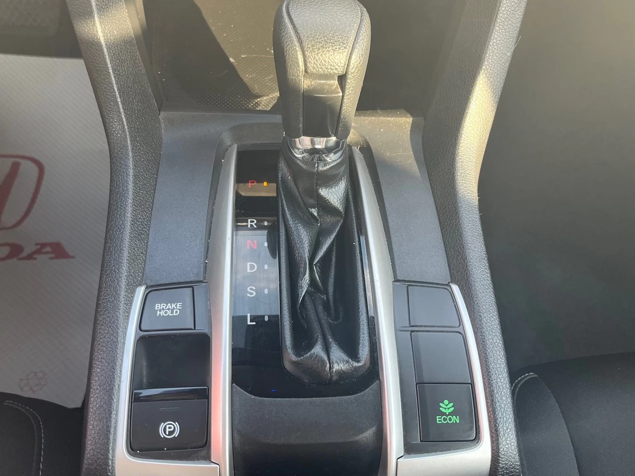 2021 Honda Civic Sedan LX Image principale