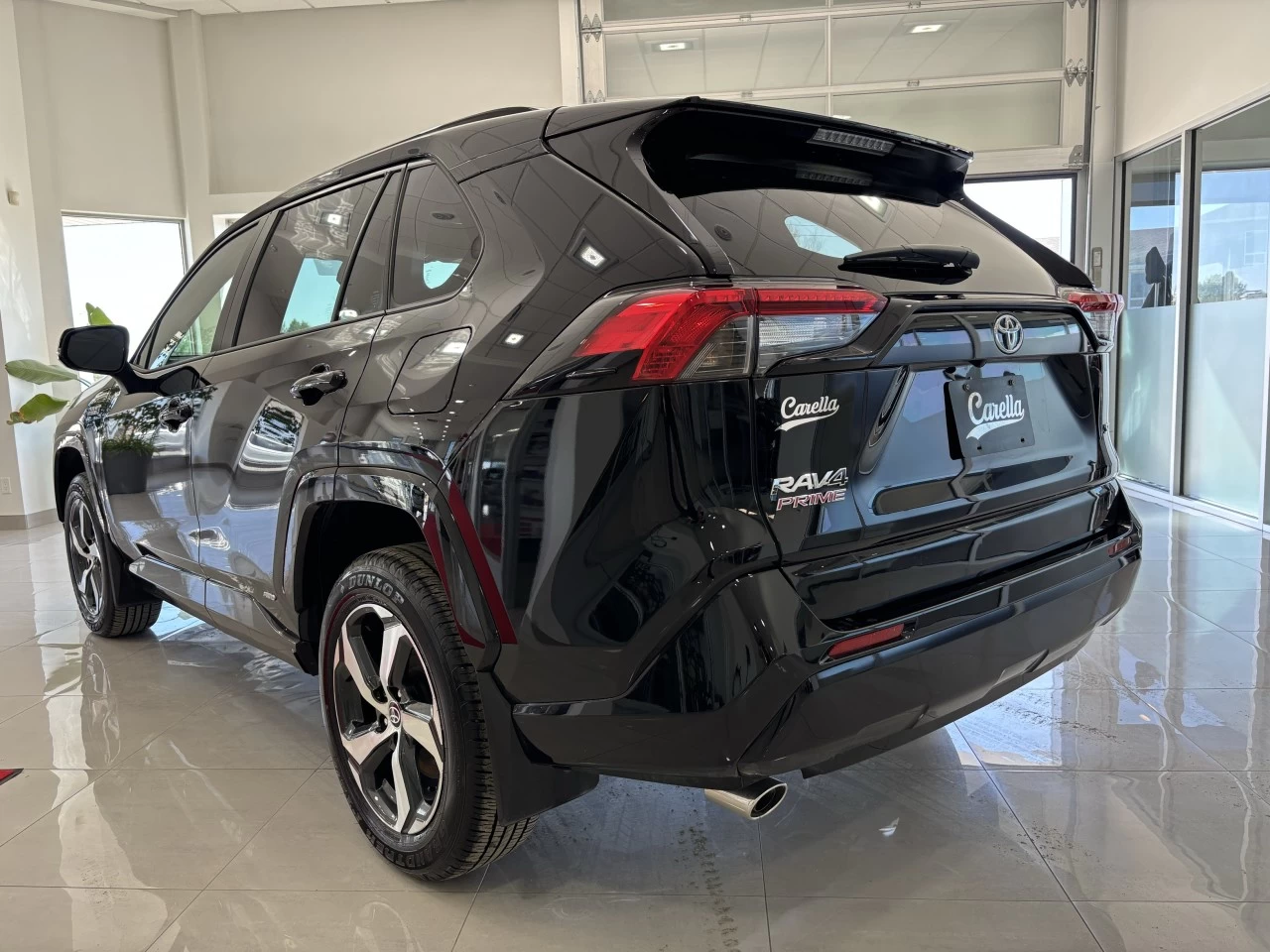 2024 Toyota RAV4 Prime SE/XSE Image principale