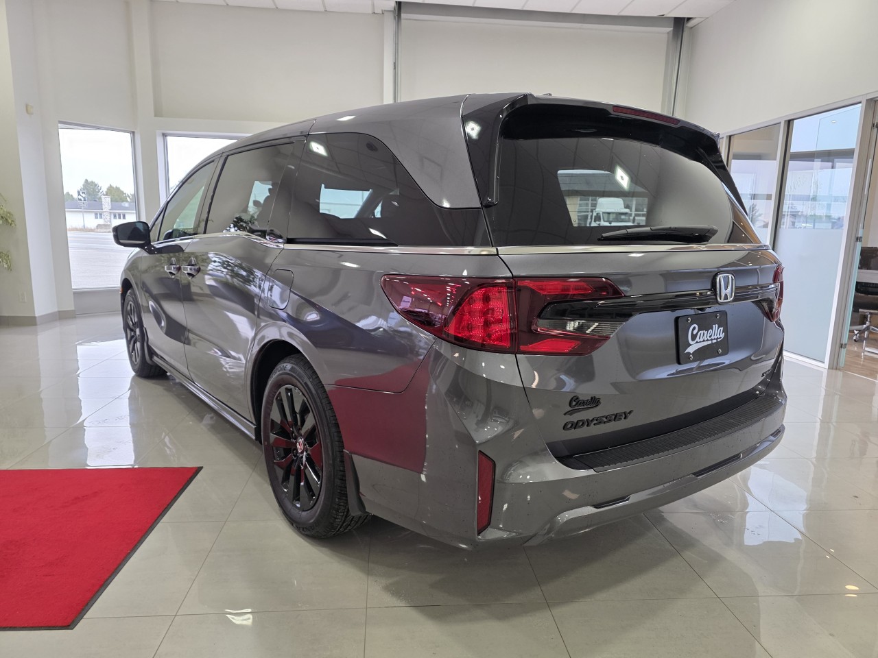 Honda Odyssey View 4